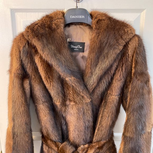 Harry's Furs Toronto - Real Fur Coat Beautiful Condition Size M - Picture 4 of 12